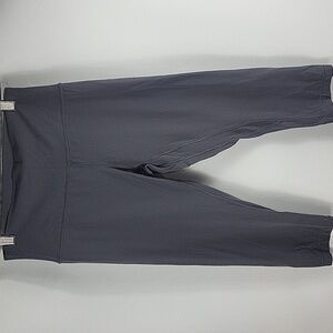 Lululemon Gray High-Waisted Crop Leggings Size 10
